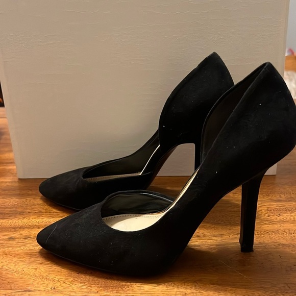 Jessica Simpson Black Suede 7.5B Pumps - Picture 2 of 11